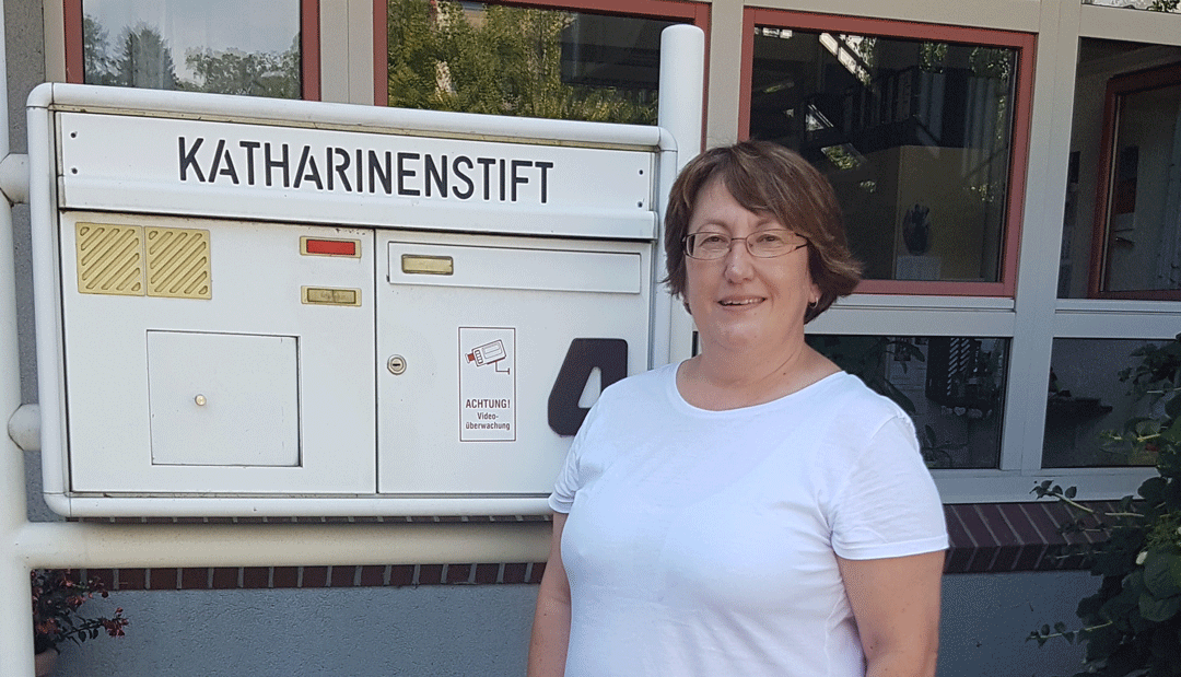 Gabriele Windhager, Pflegehelferin